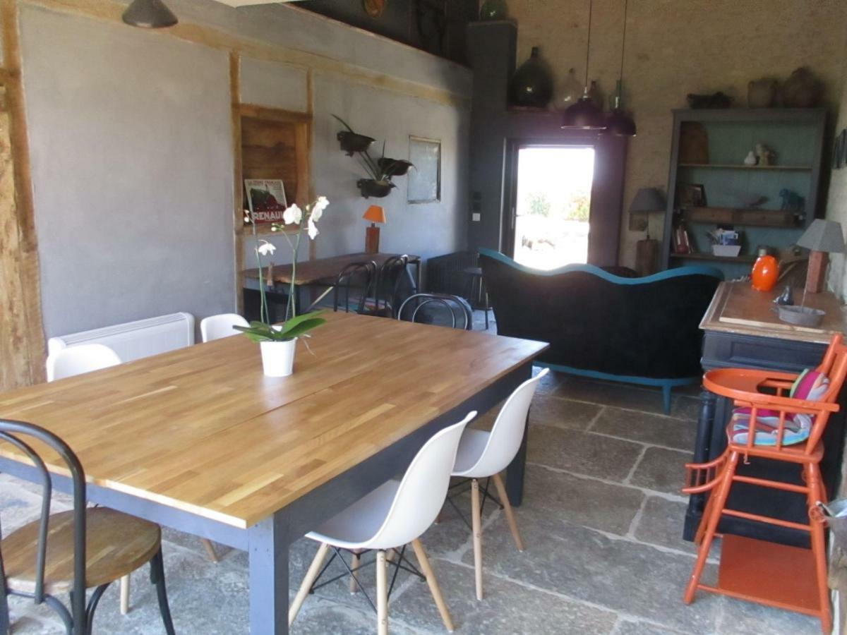 La Grange Aux Hirondelles Acomodação com café da manhã Sancoins Exterior foto